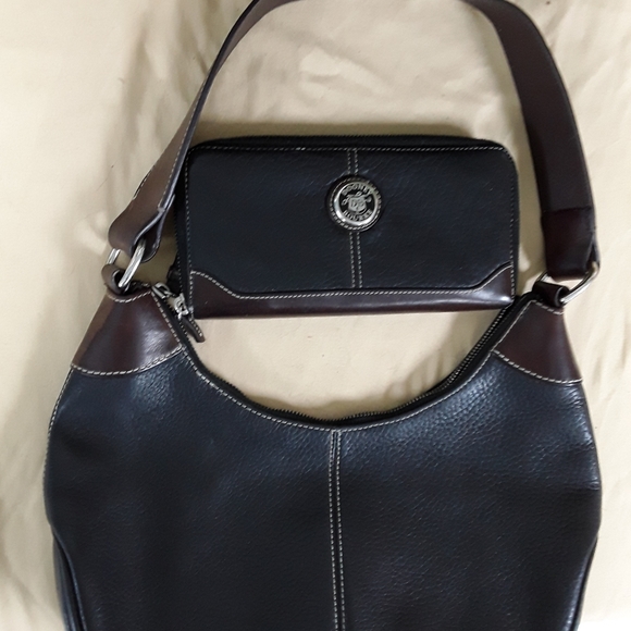 Dooney & Bourke purse & wallet pre-owned - Picture 3 of 7